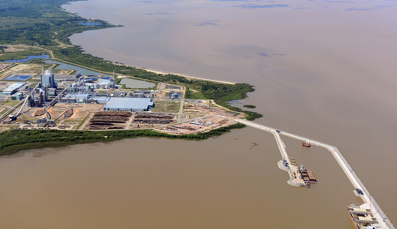 MONTES DEL PLATA PAPEL E CELULOSE - PARCERIA COM POYRY